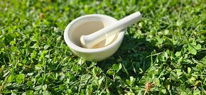 2 staré porcelánové hmoždíře s tloučky - 7