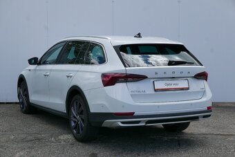 Škoda Octavia Scout - 7