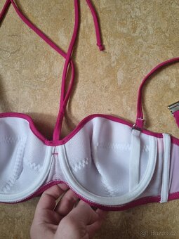 Dvoudílné plavky Triola vel. 75C, M - 7