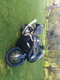 Honda CBR 600F - 7