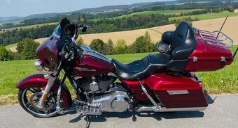 Harley Davidson FLHXS Streed Glide Special - 7