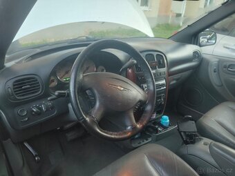 Chrysler Grand Voyager 2,8 CRD automat Stow´N Go, 7míst - 7