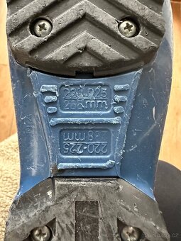 Lyžáky Nordica 220-225 cca 7let - 7