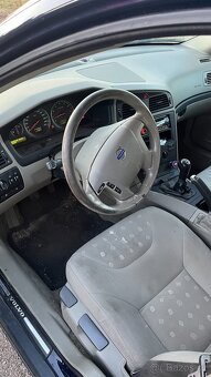 Volvo V70 2,4i LPG r.v. 2004 - 7