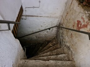 Investice - VELKÁ PODLAHOVÁ PLOCHA SLEVA - 7