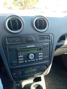 Ford Fusion 1,4 - 7