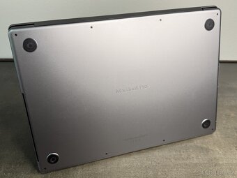 MacBook Pro 16'' 2021 / M1 Pro / 16GB / 512GB SSD - DPH - 7