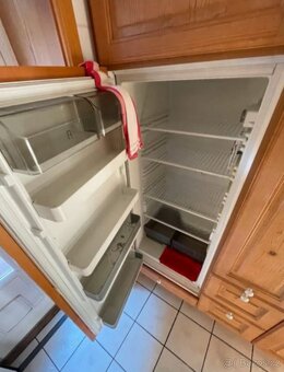 Borovicová kuchyně se spotřebiči, 4742 - 7