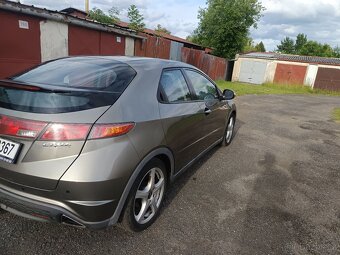 Honda Civic 8g - 7