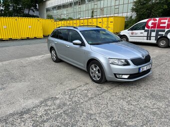 ŠKODA OCTAVIA STYLE 2.0TDI 110KW DSG - 7
