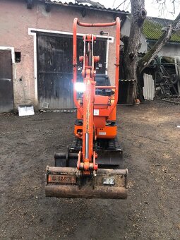 Minibagr Kubota U10 s nulovým přesahem zádě - 7