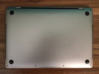 MacBook Pro 2020 | i7 • 32GB • 512GB SSD - 7