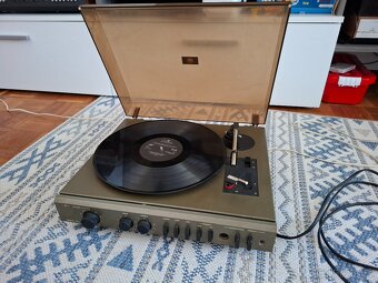 Gramofon Tesla NZC 300 - 7
