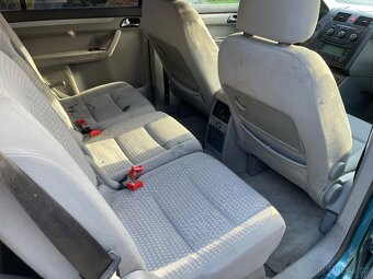 Volkswagen Touran 2.0 TDi 2004, 7 místné, 2x pneu, klima - 7