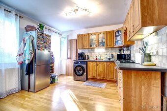 Prodej bytu 2+1, 63 m² balkón s balkónem, Hradec Králové. - 7