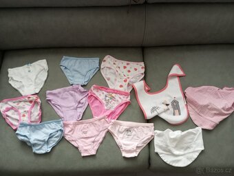 Body, dupačky, trička, čepice za celkem 149 Kč - 7