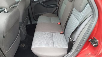 FORD FOCUS kombi 1.6i-74KW-benzín-GHIA - 7