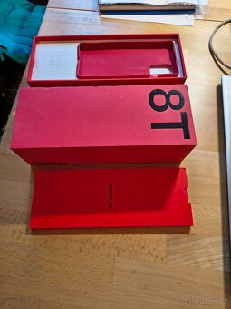 Oneplus 8t 8/128GB pěkný stav - 7
