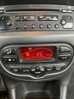 Peugeot 206 - 7