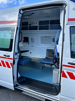 VW T6 2.0 TDI Sanitní vůz DSG - 4x4 - 7