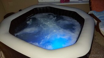 Vířivka Intex se salinátorem - 7