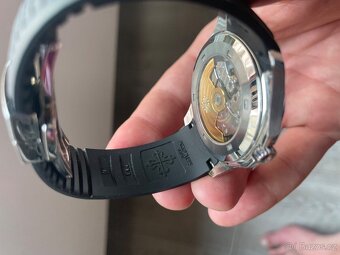 Patek Philippe Aquanaut 5167A-001 - 7