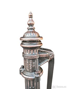 Stará antická Litinová Ruční pumpa na vodu studnu - 7