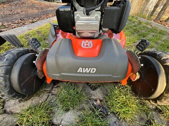 Sekačka AWD Husqarna LC 356AWD - 7