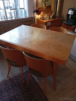 Jídelní stůl se židlemi - 7