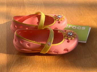 Crocs balerínky Keeley Petal Charm vel. C7 (EUR 23/24) - 7
