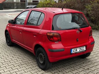 Toyota Yaris 1.0 VVT-i Klima Nová STK 5 dveří Rok 2005 - 7