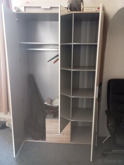 Prodej postel a skříní - 7