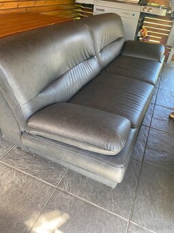 Koženková černá sedačka - 7