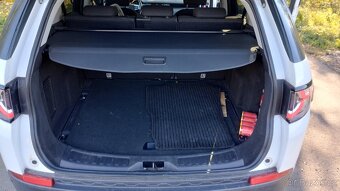 Land Rover Discovery. 2016,4x4, 2.0diesel - 7