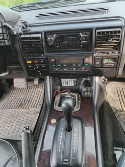 Land Rover Discovery 2 V8 - 7