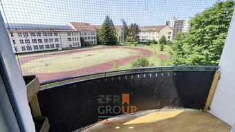 Pronájem bytu 1+1 o rozloze 32 m2 + balkon + Garáž, ulice Za - 7
