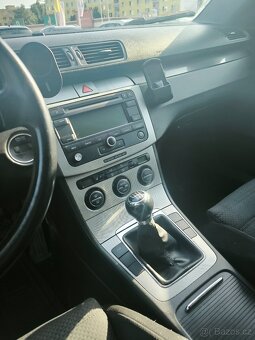 Voklswagen Passat B6 2.0 TDI - 7