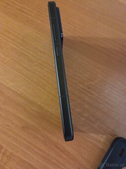 Xiaomi 15 12/256 barva "černá" - 7