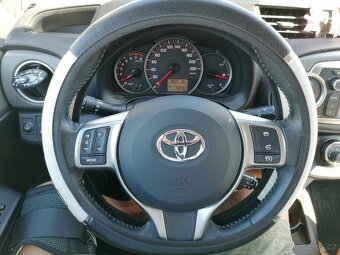 Toyota yaris 1.3 vvti - 7