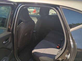 Renault Captur techno mild hybrid 140- super SLEVA - 7