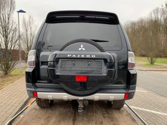 Mitsubishi Pajero 4 - náhradní díly - 7