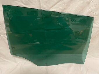 Boční skla Vw Passat B8 kombi R-Line - 7