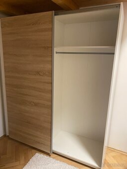 šatní skříň - 7