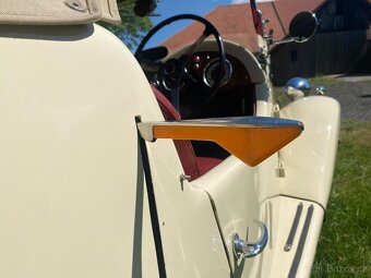 1950 Singer Nine Roadster- 1938 Singer Bantam Saloon 4 door - 7