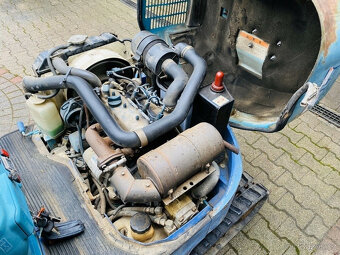 Minibagr Kubota U-10 - 7