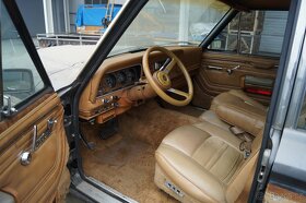 Jeep Grand Wagoneer 1985 5.9 - 7