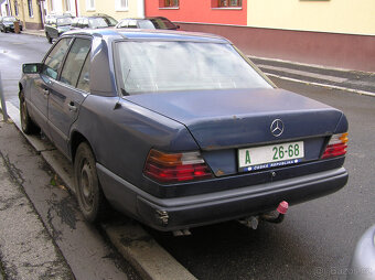 MERCEDES W124 300D - použité náhradní díly - 7