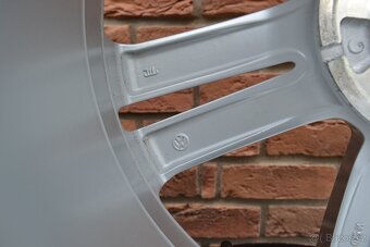 5x112 R18 Zimní sada VW Tiguan II + 235/55 R18 Pirelli - 7