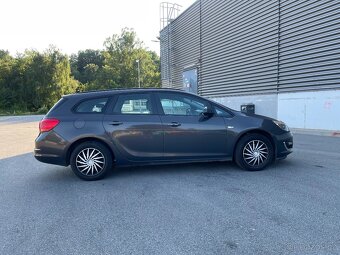 Opel Astra J Sports - 7
