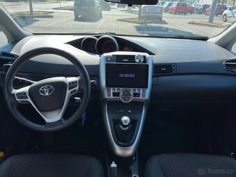 Toyota Verso 2.2 D-CAT 2011 - 7